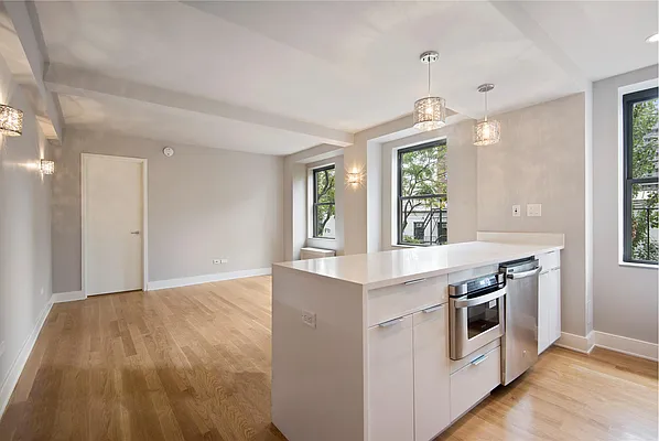 Rented by SPORN GROUP LLC | media 1