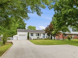 353 Melpar Dr, Nashville, TN 37211