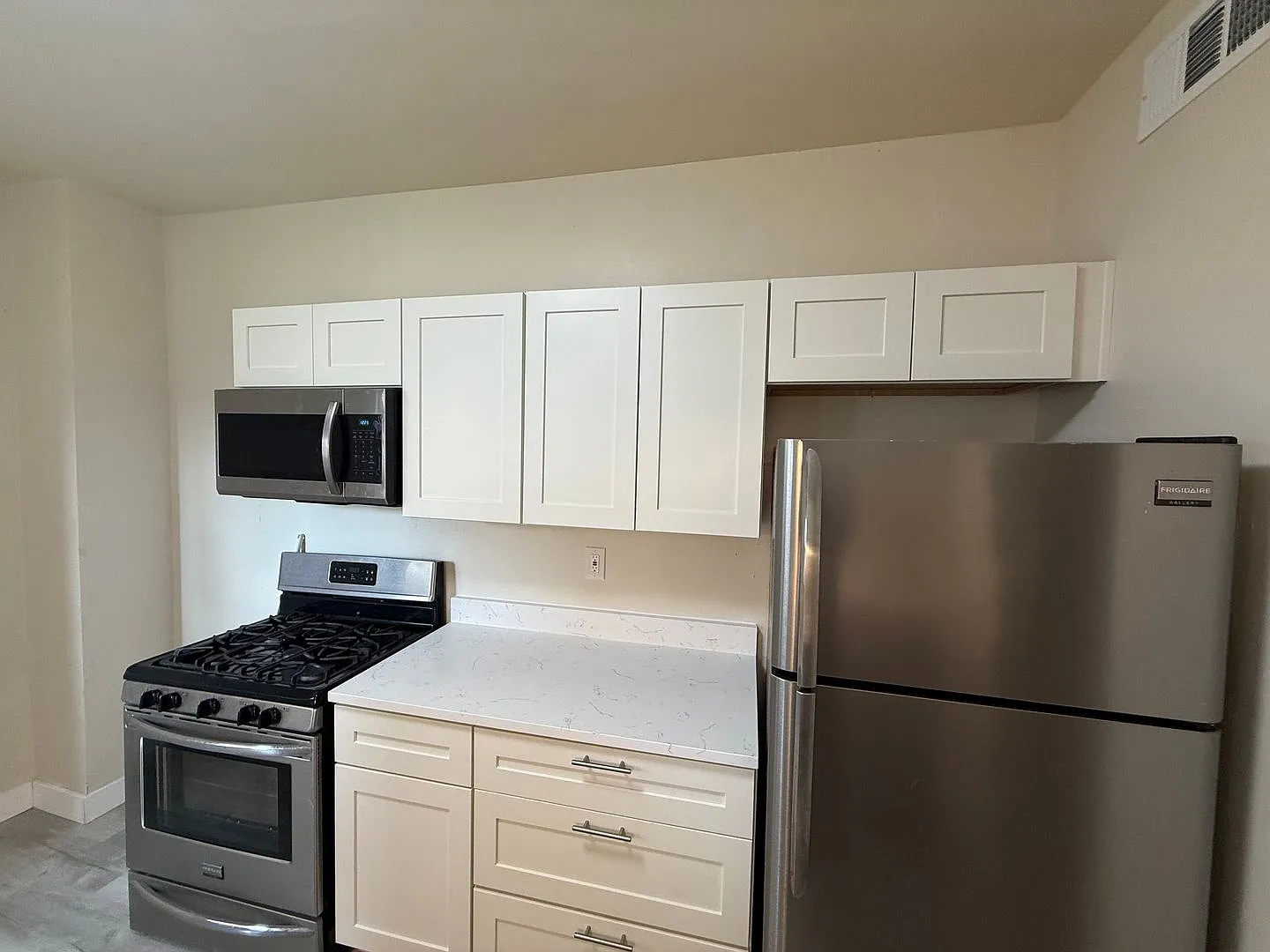 108 Craighead — Photo 3