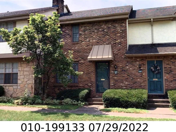 6199 Stornoway Dr S, Columbus, OH 43213