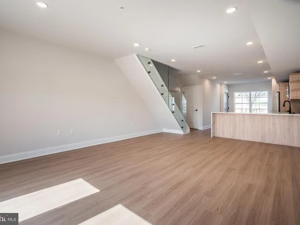 4017 Marilyn Dr #A91, Philadelphia, PA 19131