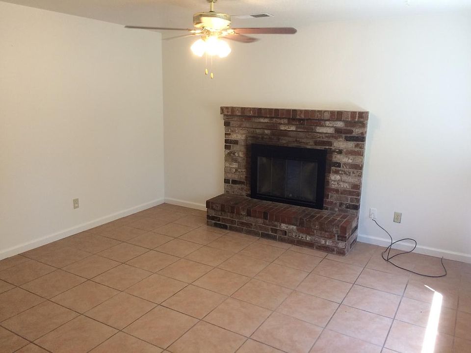 2nd image of 1175 Lorene Ave