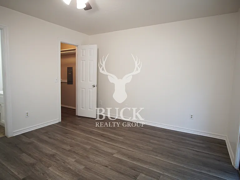 6803 Woodlake Dr — Photo 14