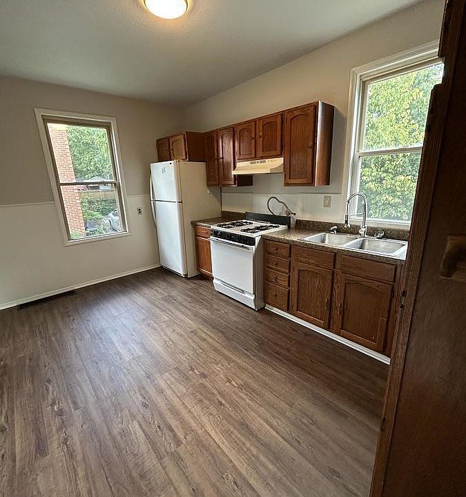 1st image of 1731 Mills Ave