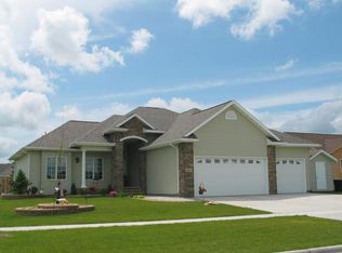 2101 43rd Ave S, Grand Forks, ND 58201