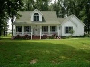 1004 Naples Dr, Herrin, IL 62948