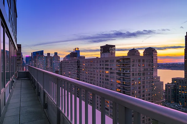 Rented by Corcoran | media 20