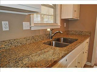 4th image of 6410 Northampton Dr