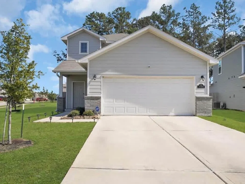 21085 Voyage Ln