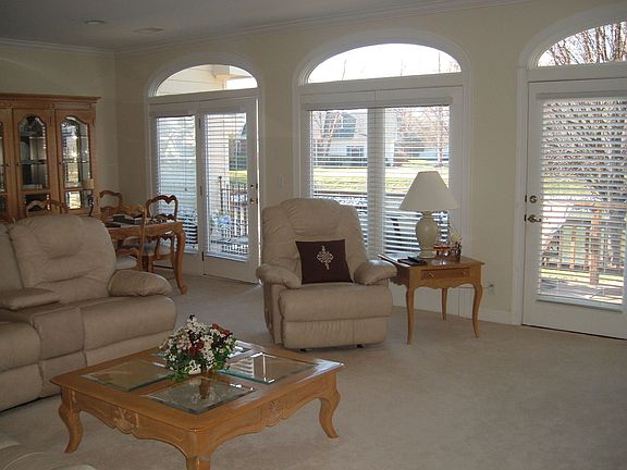 2nd image of 1006 Centennial Dr