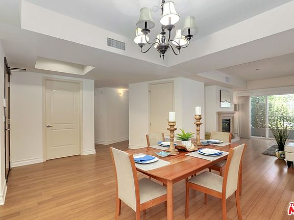 4th image of 2101 S Beverly Glen Blvd #Penthouse 2