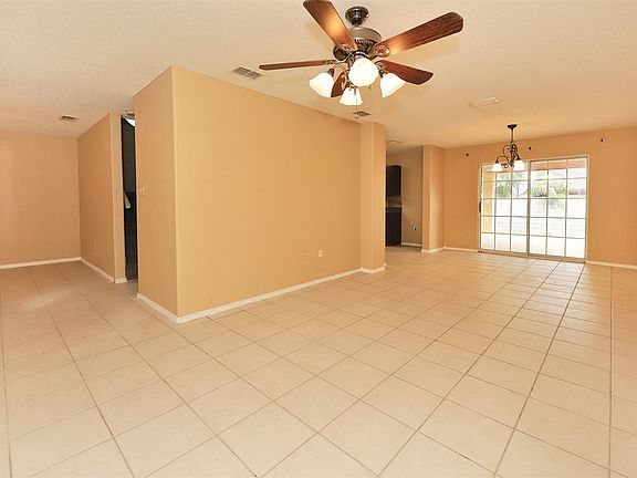 3rd image of 701 Sika Deer Ct