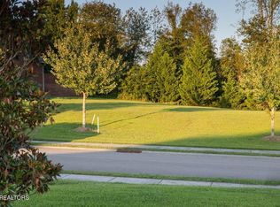 1568 Tsuga Dr, Alcoa, TN 37701