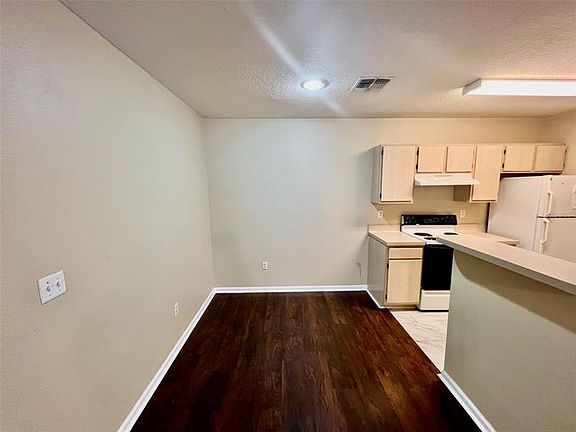 5th image of 4332 S Kirkman Rd Unit 1003
