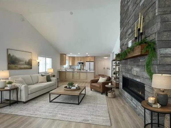 1520 Parmenter Ct, Petoskey, MI 49770