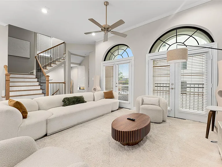 3334 Beverly Forest Dr — Photo 25
