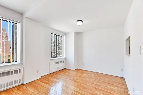 Rented by Oxford Property Group | media 26