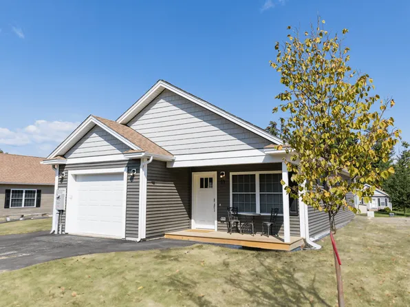 Paugus Woods, 1 Siesta Ln, Laconia, NH 03246