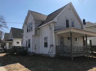 325 16th St NE, Cedar Rapids, IA 52402