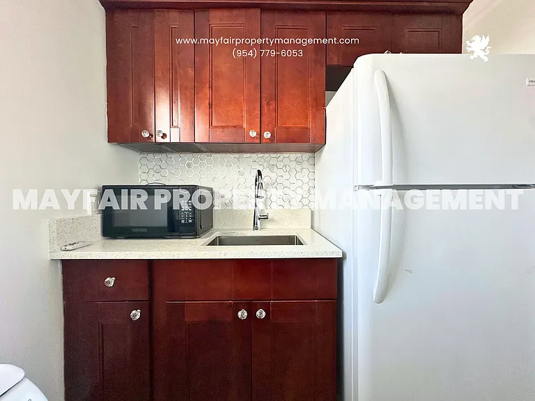 2915 Broadway #7 — Photo 3