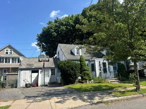 65 Sydney St, Medford, MA 02155