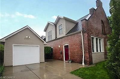 1st image of 1460 W 84th St