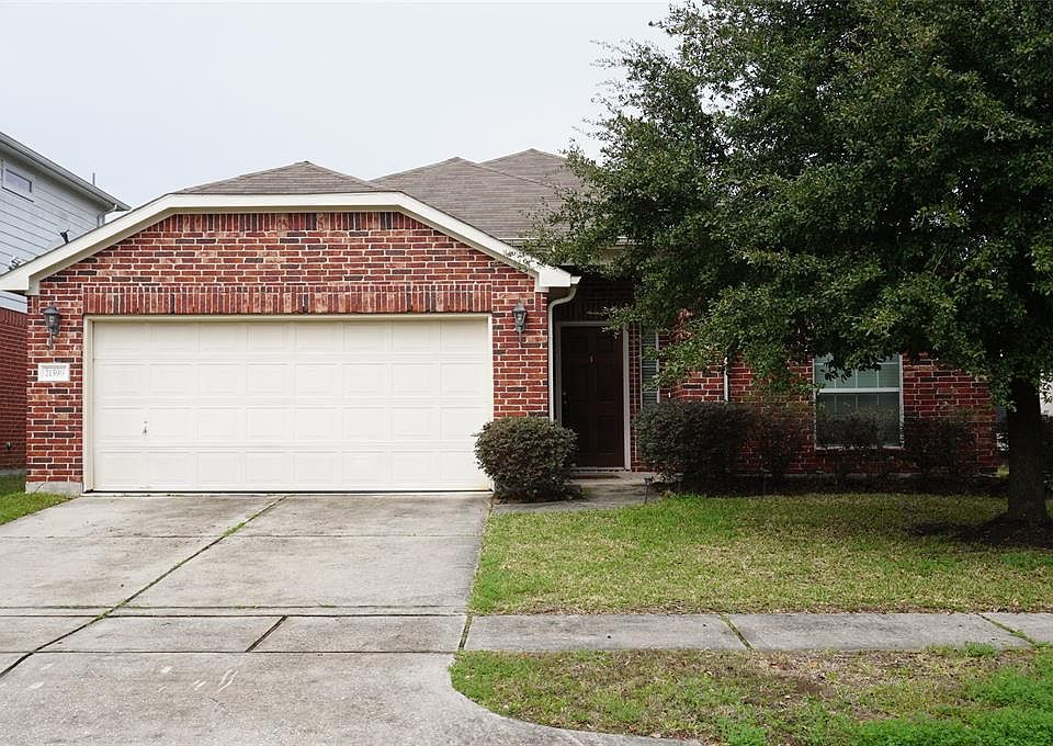1st image of 21599 Kings Bend Dr