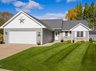 1185 Heidi Haven Dr, Oshkosh, WI 54904
