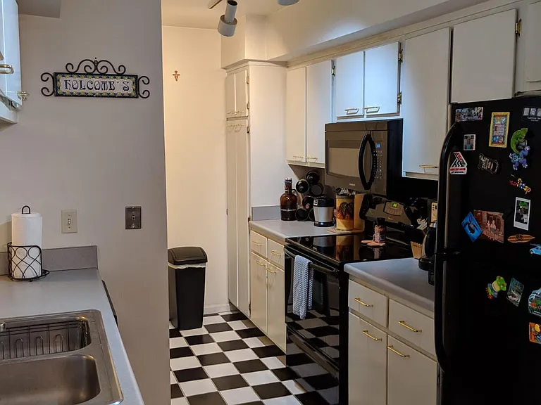 246 Hillsboro Pl — Photo 14