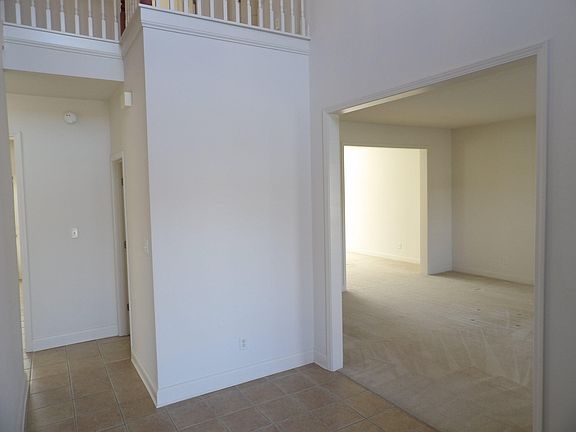 5th image of 340 White Cliffs Ln