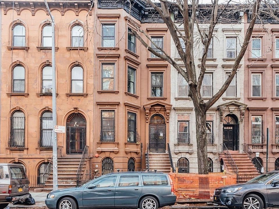 1st image of 576 Washington Ave #4D