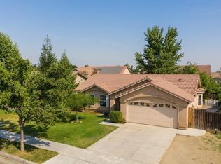 15862 W Middleton Ave, Kerman, CA