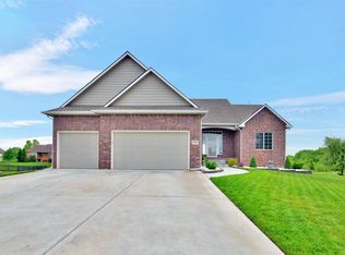 13510 E Mustang Cir, Wichita, KS 67230