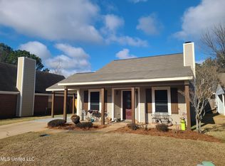 1433 Barnett Bend Cir, Brandon, MS 39047