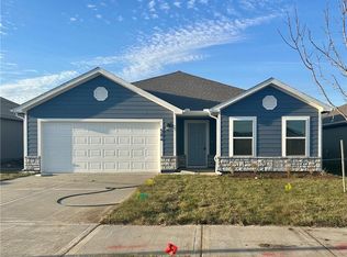 584 W Lanesfield St, Gardner, KS 66030