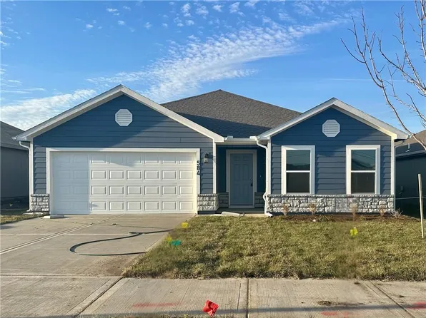 584 W Lanesfield St, Gardner, KS 66030