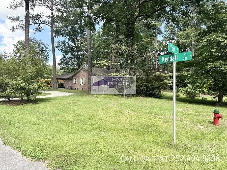 3 bed, $2,500 — Photo 3