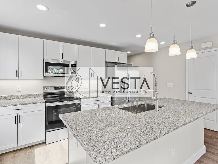 474 Hague Dr — Photo 15