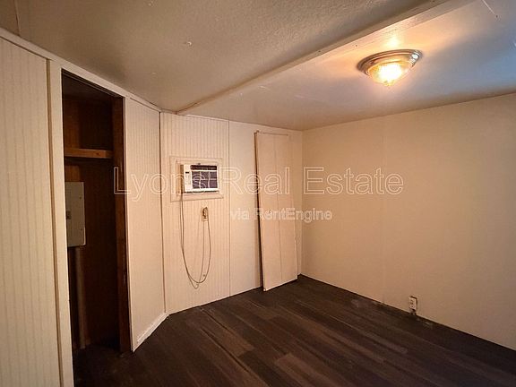3rd image of 7972 Breeze Dr