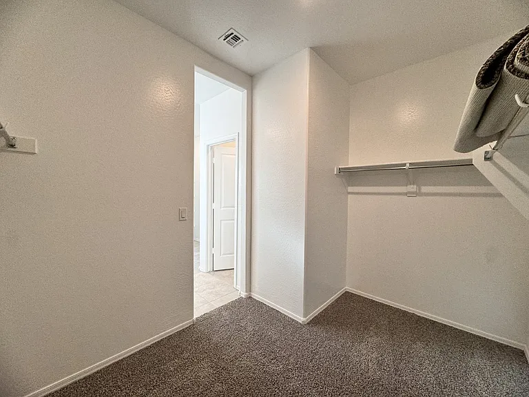 1137 W Chimes Tower Dr — Photo 25