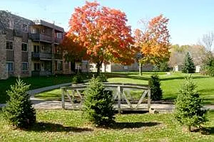 Valley Manor Apartments