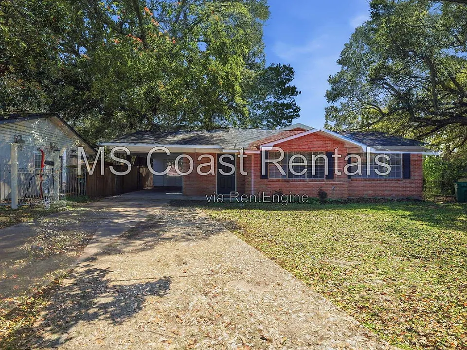 16205 Seville Ct