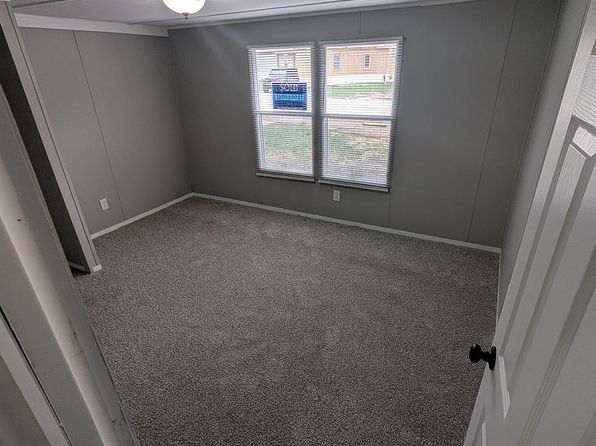 1219 W Skyline Dr #33, Madison, IN 47250