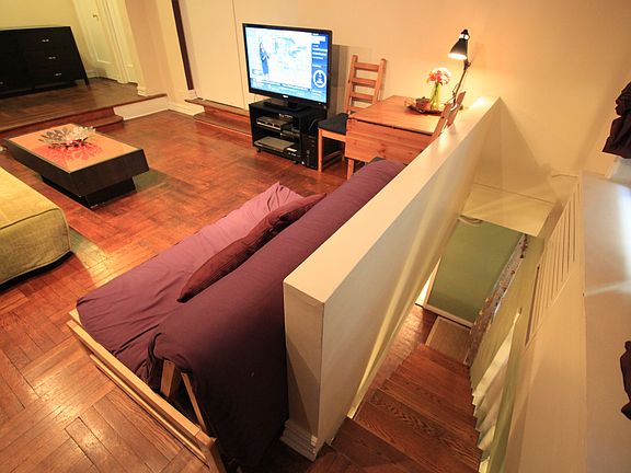 5th image of 210 West 19th St. #1E
