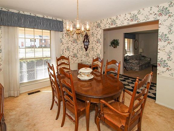 2nd image of 11823 Point Oak Dr