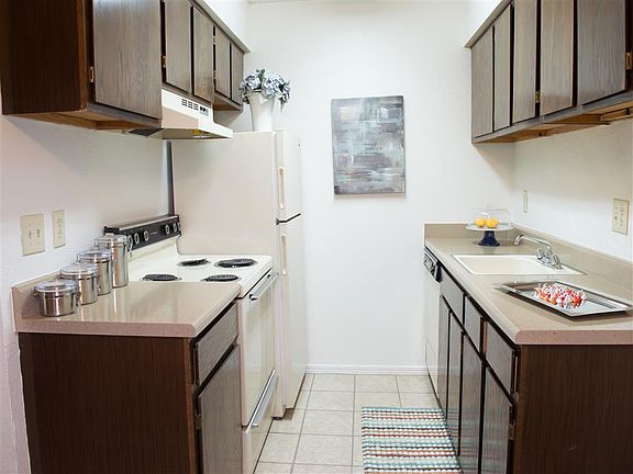 4th image of 2201 NW 122nd St APT 1402