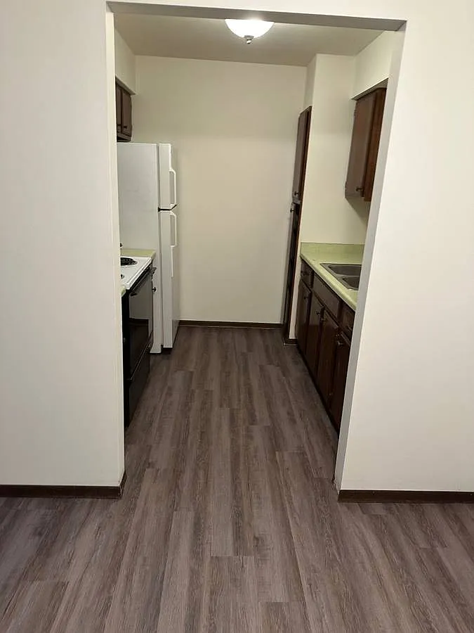 2 bed, $1,199 — Photo 3
