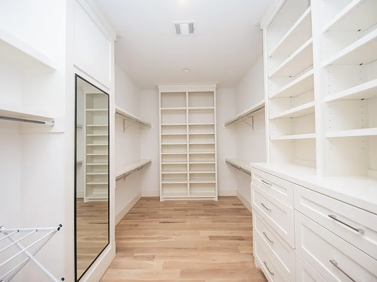 2501 Julian St — Photo 23