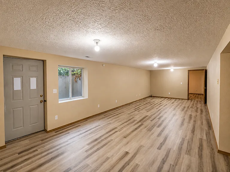 3919 S Dearborn St — Photo 15