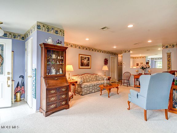 3rd image of 24 Carter Way